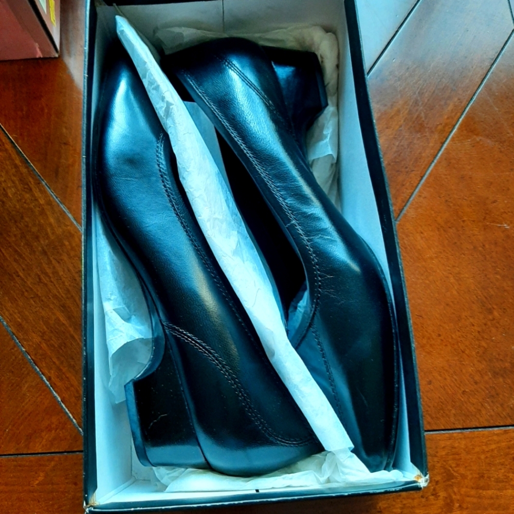 Easy Spirit Ilene Black Leather Square Toe Dress Shoes Size 10